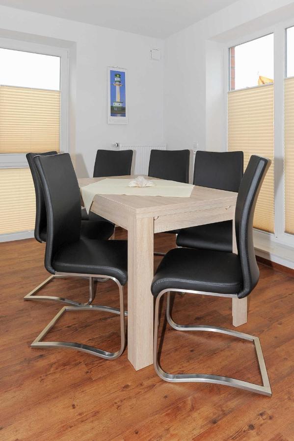 Haus Leuchtturm Apartment Bensersiel